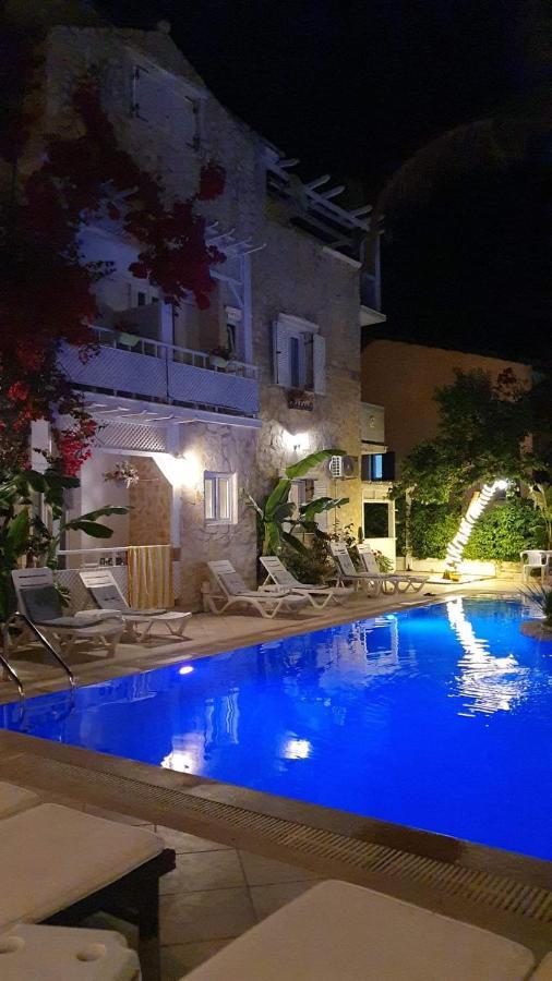 אצ'ארבי Nicoll Apartments מראה חיצוני תמונה